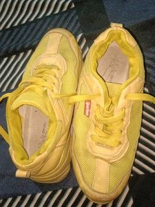 Yellow Sportam Sneakers