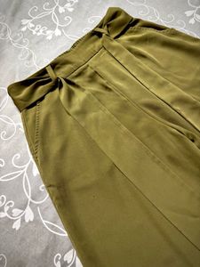 FOREVER 21 Flared Belted Trousers