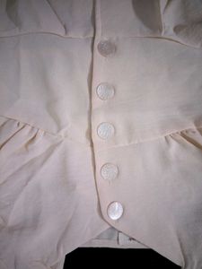 soft peach puff sleeve crop top