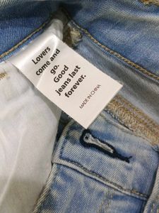 Light Wash Ripped Jeans