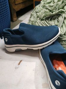 Action sports running shoes women