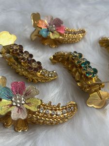 Set of 5 Decorative Hair Clips