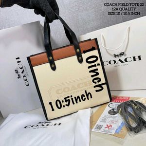 COACH*FIELD TOTE 22 12A QUALITY WD BOX