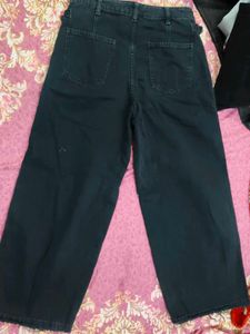 Stylish Wide-Leg Black Denim Jeans