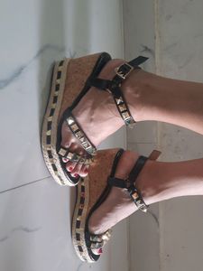 BLACK & GOLD HEELS