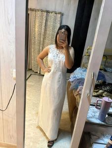free delivery 🚚 Elegant White Lace Gown 🕊️❄️