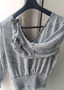 Chic Floral V-Neck Blouse