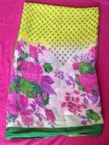Beautiful Floral Print Saree