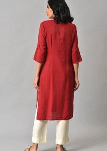 Elegant Red Embroidered Kurta