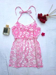 Cutesy summer halter backless top 🌷🤍
