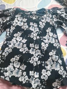 Floral Print top with Lace Detail