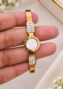 Elegant Gold Bangle Bracelet