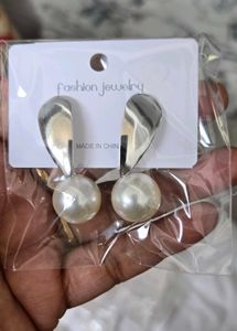Elegant Pearl Drop Earrings