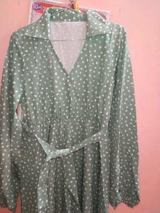 Chic Green Polka Dot Dress M size