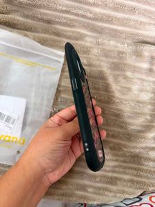 Mirrored Stylish Phone Case Ip15