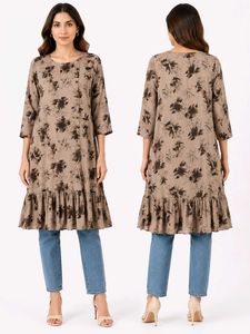 🌸 Floral Elegance – Knee-Length Top 🌸