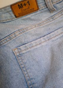 Light Wash High Waisted Jeans