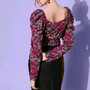 Floral Print V-Neck Crop Top