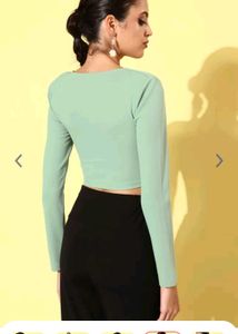 Mynthra Green Solid Square Crop Top