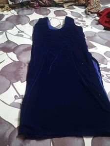 blue sleavless kurta pretty