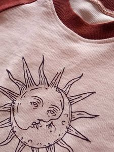 Sun and moon printed Crop top