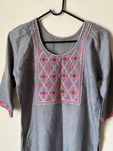 Stylish Grey Embroidered Kurta