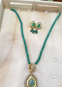 Stunning Emerald &amp; Diamond Necklace Set