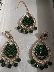 Earrings with Maantikka