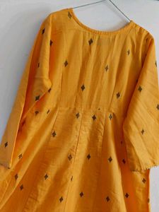 Yellow Kurta Set with Diamond Pattern