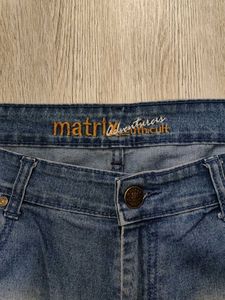 Ma5843 Matrix jeans waist 38 inches