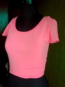 Peach Cropped Tops