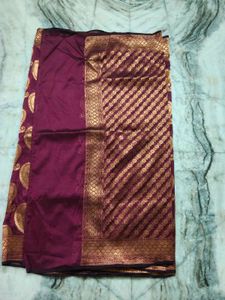 Elegant Purple Paisley Saree