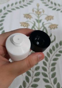 Minimalist Moisturizer with Marula Oil