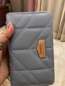 Stylish Grey Quilted Wallet