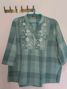 Green Checkered Kurta with Floral Embroidery
