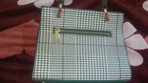 Chic Green Plaid Handbag