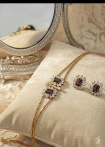 Elegant Gold Plated Necklace and Earrings Set