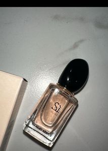 Giorgio Armani Si Perfume