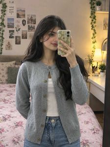 Gray Knit Cardigan with free white hair claw clip�