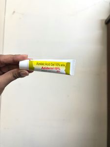 Azelaic acid gel (Aziderm) -10%