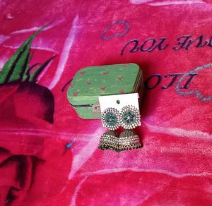 Traditional Green Earings 🆕