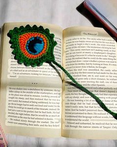 Crochet Peacock feather bookmark 🦚