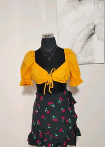 H&amp;M Puff Sleeve Crop Top 🆕🇸‌🇦‌🇱‌🇪‌24hrs