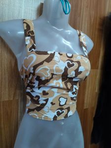 Stylish Heart Print Crop Top