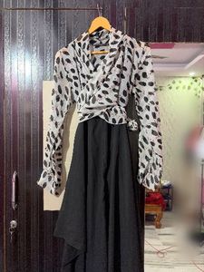 Chic Leopard Print Midi Dress (first pic is inspo)