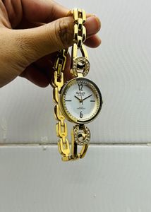 Golden Diamond Watch With Cell