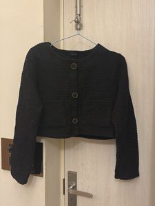 Chic Black Textured Cropped Jacket