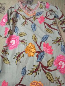 Beautiful Floral Print Kurta Set