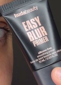 Huda Beauty Easy Blur Primer