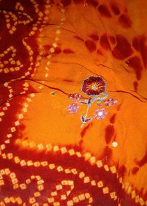 Vibrant Bandhani duppata